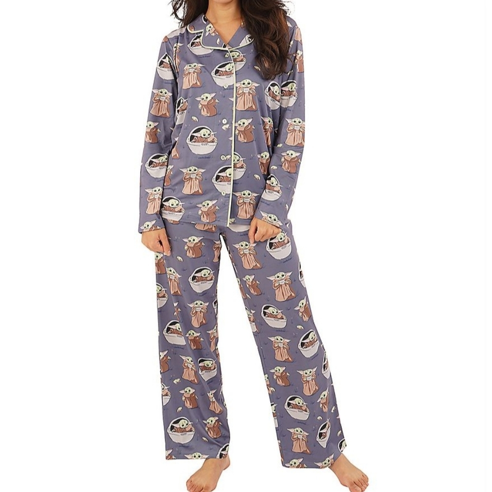 BNWT Baby Yoda pajama top & pants set